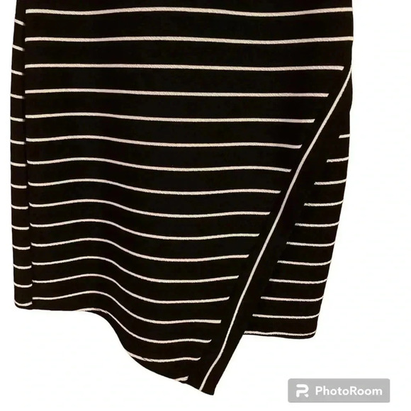FREE💕 with purchase Woman’s sleeveless dress Seduction, black/white stripe, - Picture 12 of 16